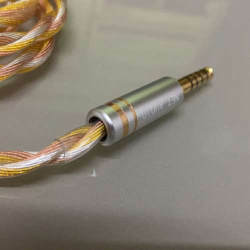 (特價平過出面，看圖)耳機線名:雙龍(2股同軸設計)三頻提升630芯金銀銅(無氧銅+單晶...
