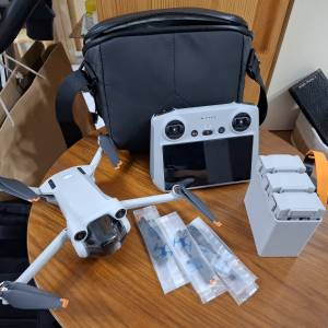 DJI Mini 3 Pro九成新連三塊標凖電池