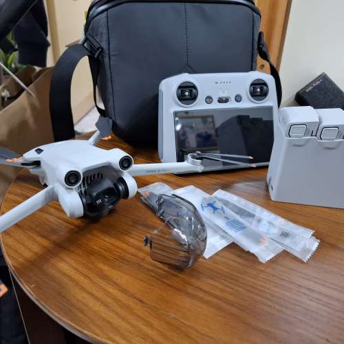 DJI Mini 3 Pro九成新連三塊標凖電池