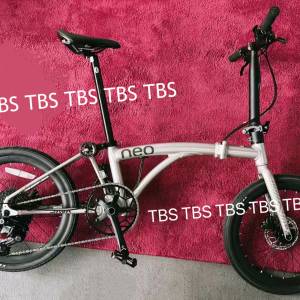 預訂 (最新款NEO 20吋）JAVA NEO 9速 油剎 20吋 406 鋁合金折叠車 （三折叠小布 國...