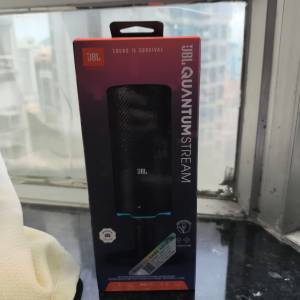 JBL Quantum Stream 麥克風