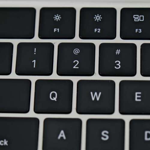 Macbook air m2 15-inch 256gb 星光色