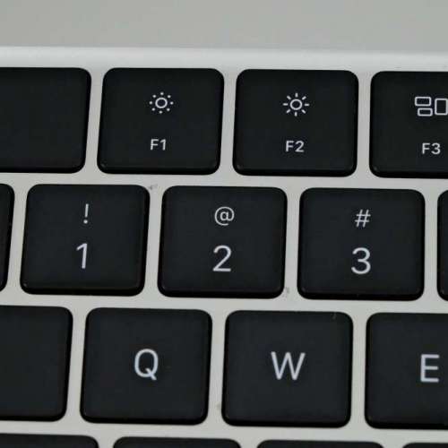 Macbook air m2 15-inch 256gb 星光色
