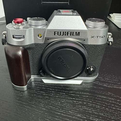 水貨 Fujifilm X-T50 Body - 銀色 連smallriig配件