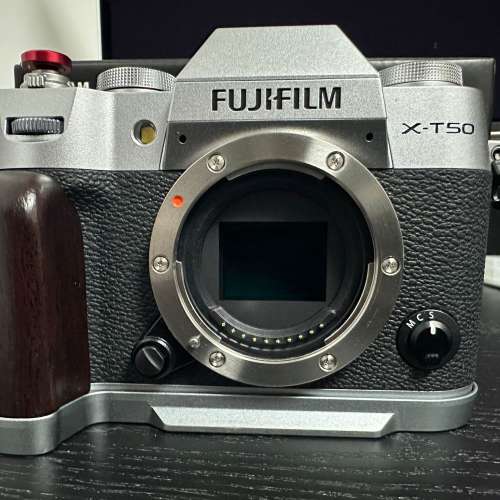 水貨 Fujifilm X-T50 Body - 銀色 連smallriig配件