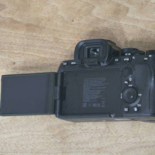 Sony A7iv, A74