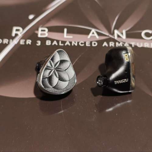 唐族 TangZu &times; Azla Noir Blanc 混合單元耳機