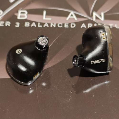 唐族 TangZu &times; Azla Noir Blanc 混合單元耳機