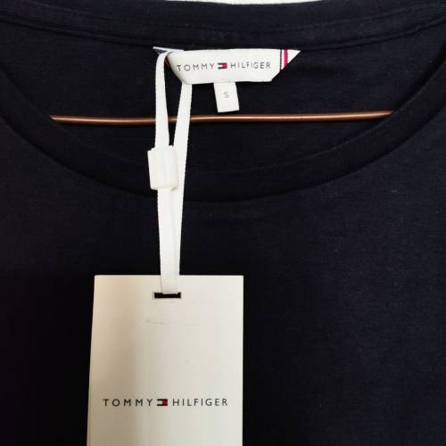 全新行貨Tommy Hilfiger女裝T恤 深藍色 S碼
