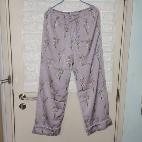 98%勁新行貨UNIQLO迪士尼花仙子睡衣加睡褲 紫色