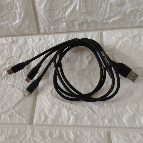 全新原裝web 3 ASIA 一拖三快速充電線 1m長 黑色