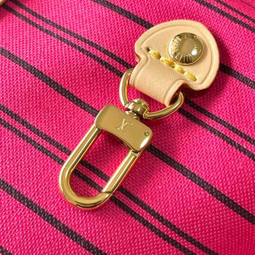 Neverfull Bandouliere Inside Out GM手袋