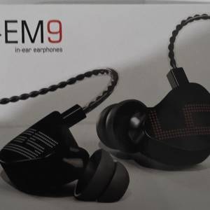 Earsonic SEM 9