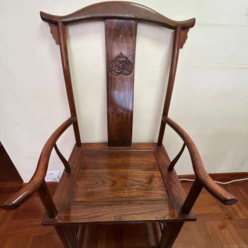 古董酸木櫈（購自國貨公司）