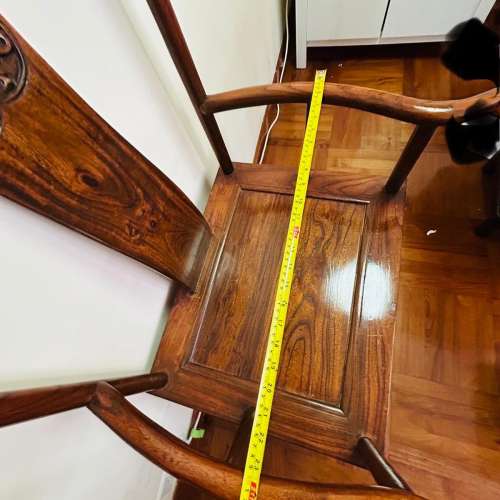 古董酸木櫈（購自國貨公司）