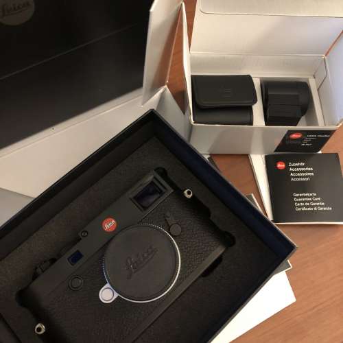 Leica M10 Black Body and Visoflex