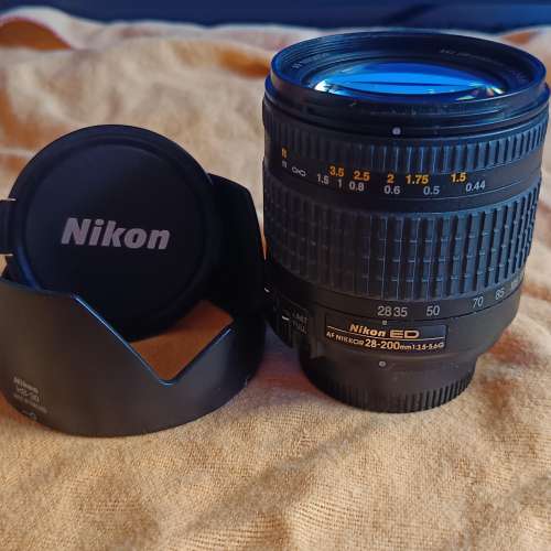 NIKON 28-200   F3.5~5.6