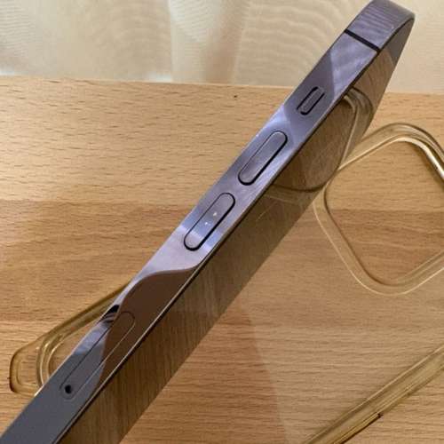 台中 Apple iPhone 14 Pro 256G 6.1吋 紫色 外觀