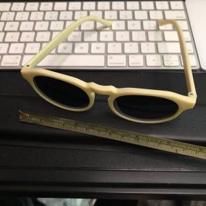 🕶️ Sunglasses for Adult Candy Cream NEW 全新 太陽眼鏡 墨鏡 米色 🕶️