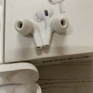 90%New Apple AirPods Pro 2 MagSafe Case