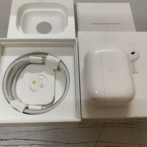 90%New Apple AirPods Pro 2 MagSafe Case