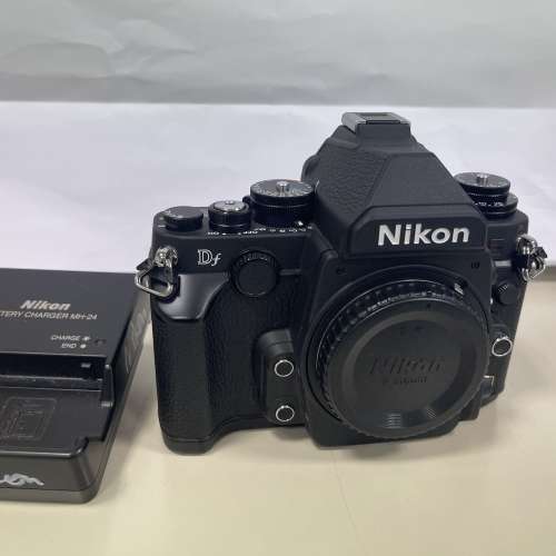 一堆 Nikon 相機