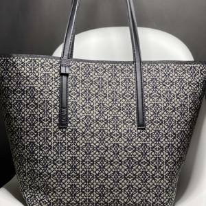 Loewe Anagram T tote2022 秋冬托特包