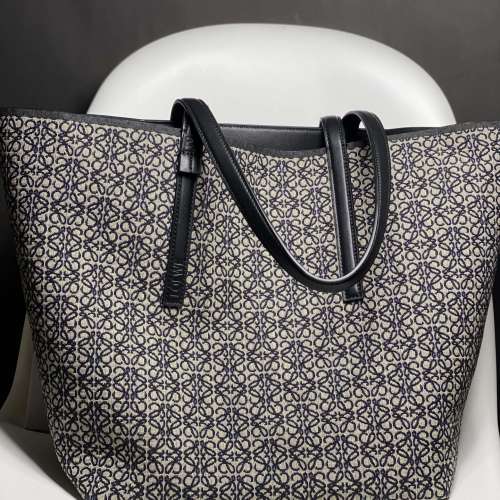 Loewe Anagram T tote2022 秋冬托特包