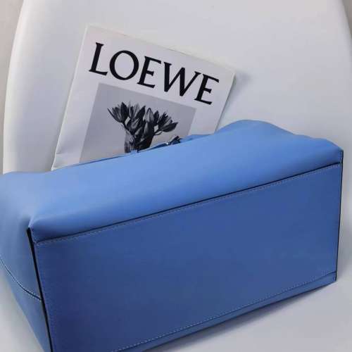LOEWE 提花带子