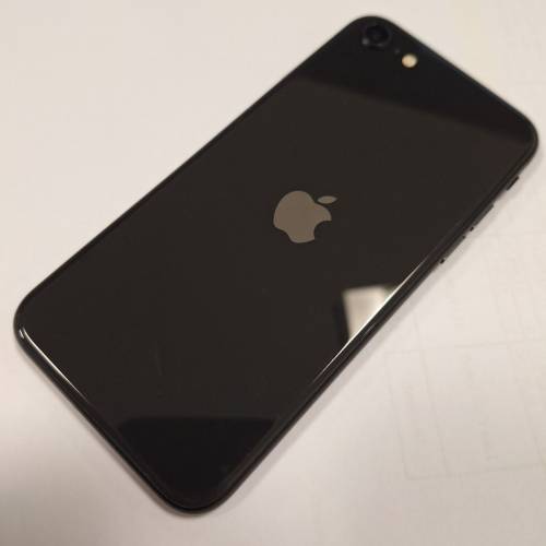 90%新 行貨 Apple iPhone SE 2nd Gen (SE2) 128GB 黑色 連 保護貼 3個機套