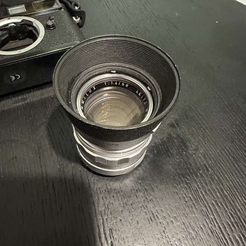 Leica Summilux 50 1.4 amber coating