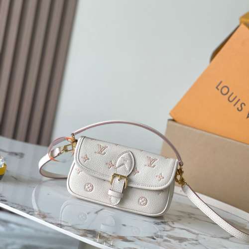 Nano Diane 手袋 M13642