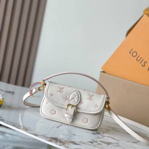 Nano Diane 手袋 M13642