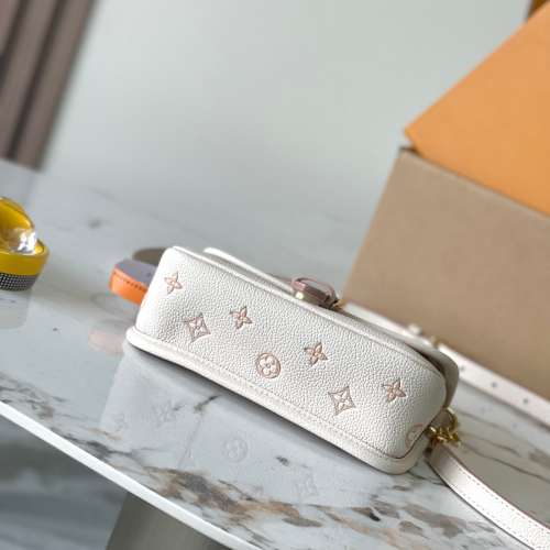 Nano Diane 手袋 M13642