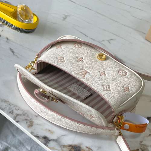 Nano Diane 手袋 M13642