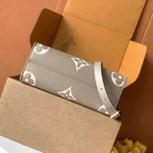 OnTheGo 小號手袋  M45779