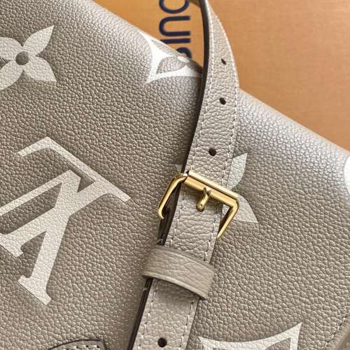 OnTheGo 小號手袋  M45779