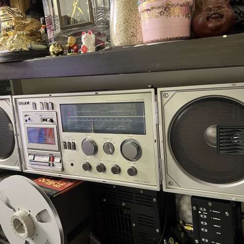 SONY  CFS-88S 大型4波段4喇叭收錄音機