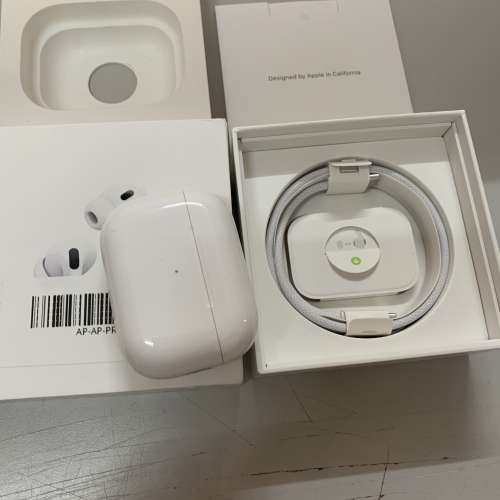99%New Apple AirPods Pro 2 MagSafe Case (USB-C) MTJV3 保到4-7-2026