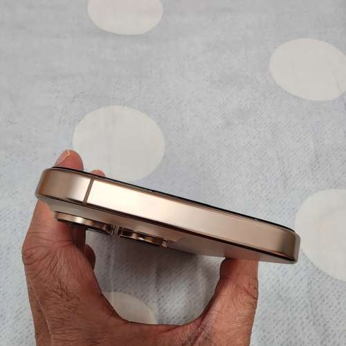 99.9%新iPhone 16 pro max 256GB