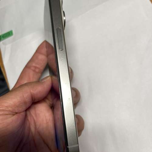 99%new 港行iphone15  pro 256gb  battery health 85%