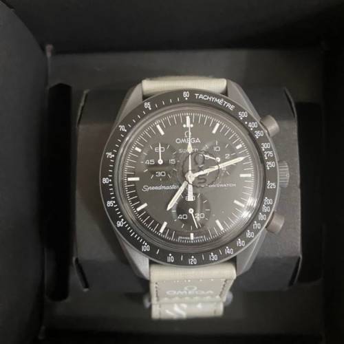 Omega x Swatch 手錶