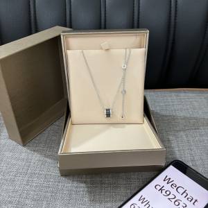 Bvlgari 小紅人項鏈