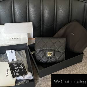 Chanel 三折銀包