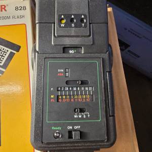 ACHIEVER 828 電子閃光燈