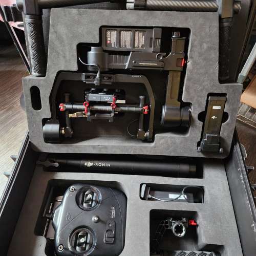 DJI Ronin-M 99%NEW 100%WORK 有箱, 有手持环原装配件
