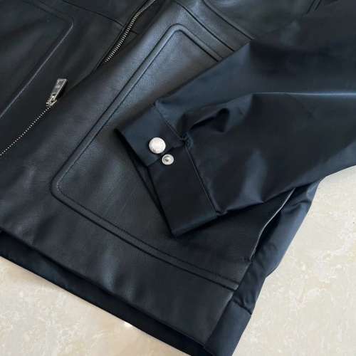 全新PRADA羊皮外套