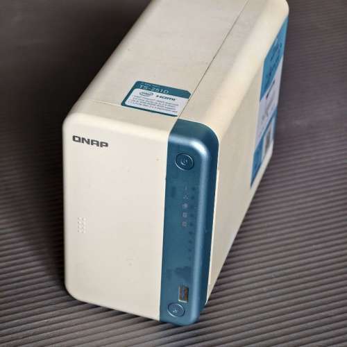 QNAP TS-251D 8GB 2-Bay NAS 伺服器