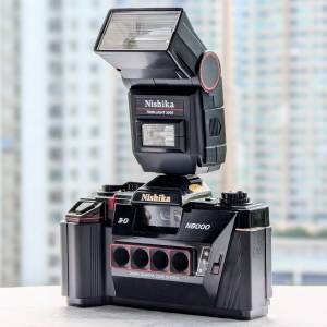 Nishika N8000 3D相機 + Twin Light 3000 閃光燈 + 機套 (新淨齊盒)