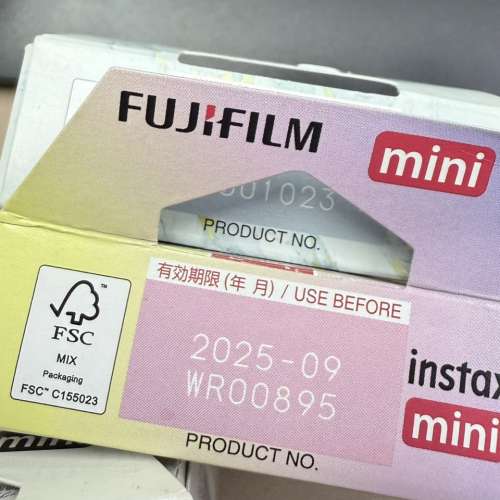 臨期拍立得菲林-- 三款齊出 (PHOTOSILDE, MACARON & BLUE MARBLE)